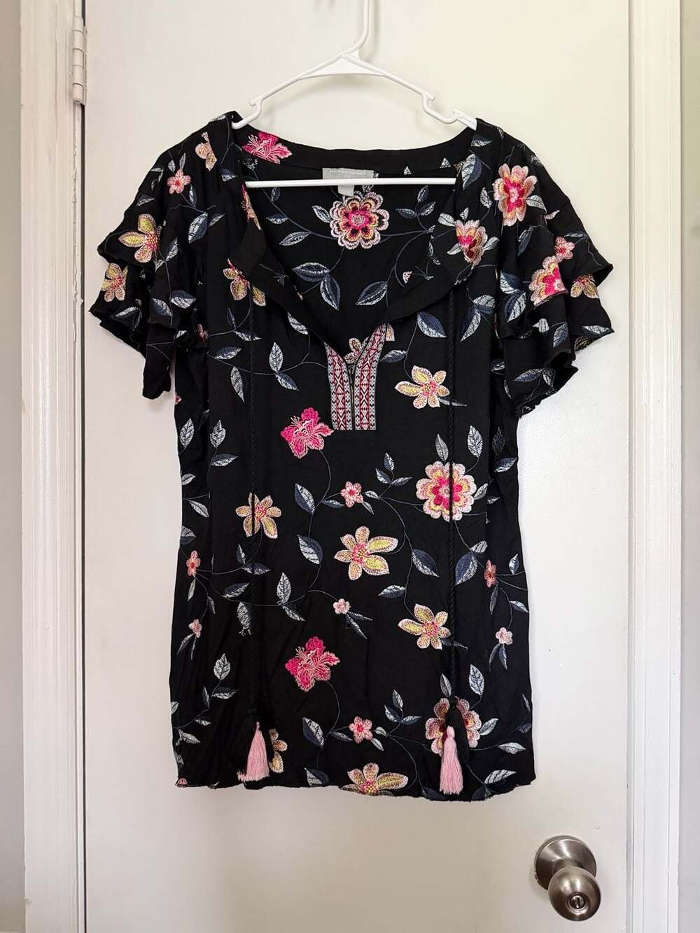 Hilary Radley for Katherine Barclay Black Floral Embroidered Tunic Top Small